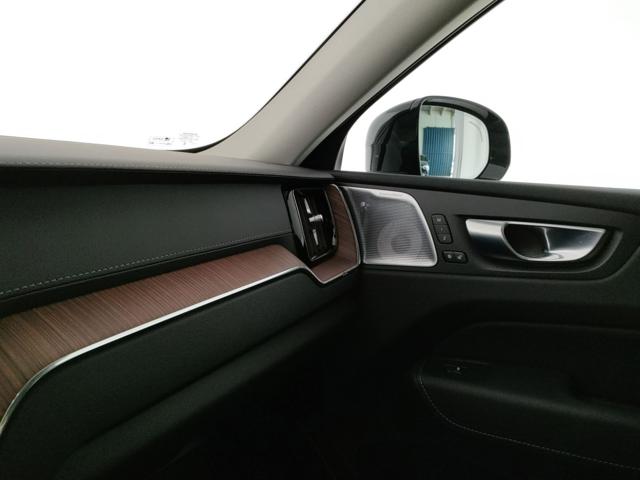 VOLVO XC60 usata, con Vetri oscurati
