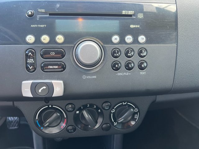 SUZUKI Swift usata, con Sedile posteriore sdoppiato