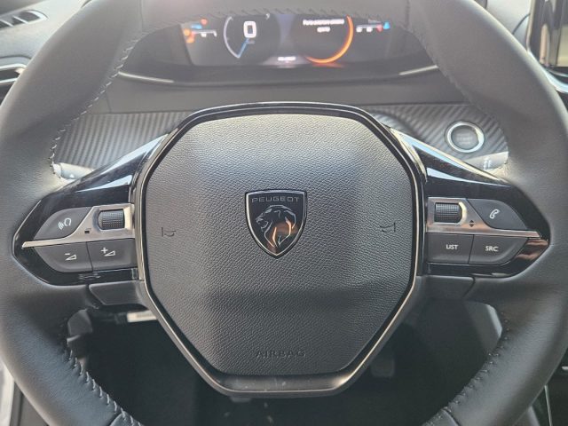 PEUGEOT 2008 usata, con Autoradio