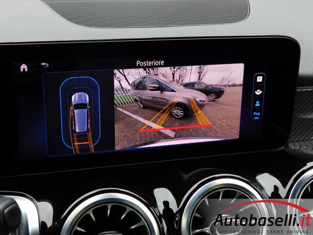 MERCEDES-BENZ GLB 200 usata, con Controllo automatico clima