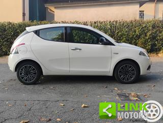 LANCIA Ypsilon usata, con ESP