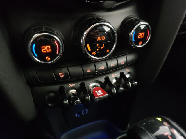 MINI Cooper S usata, con Leve al volante