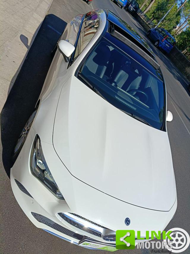 MERCEDES-BENZ CLA 200 usata, con Leve al volante