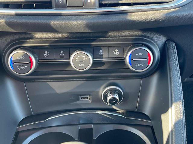 ALFA ROMEO Stelvio usata, con Specchietti laterali elettrici