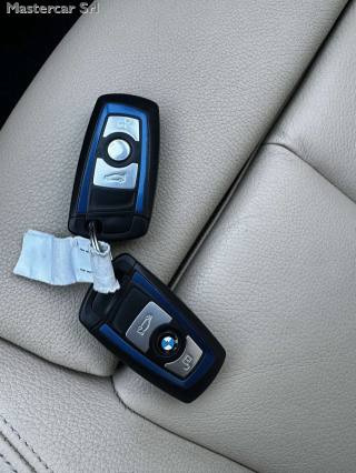 BMW 330 usata, con Sedile posteriore sdoppiato