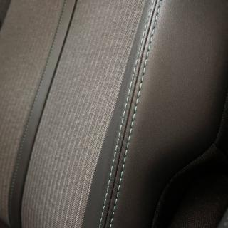PEUGEOT 5008 usata, con Controllo automatico clima