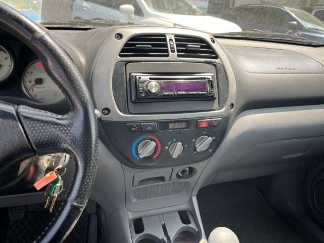 TOYOTA RAV 4 MY23 usata, con Autoradio