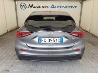 INFINITI Q30 usata, con Fendinebbia
