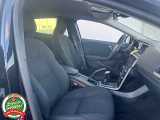 VOLVO V40 usata, con Autoradio