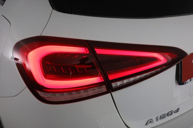 MERCEDES-BENZ A 180 usata 9