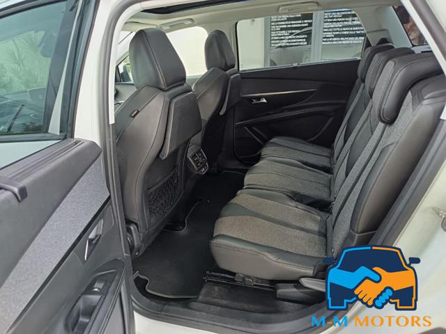 PEUGEOT 5008 usata, con Controllo trazione