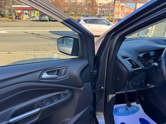 FORD Kuga usata, con Autoradio