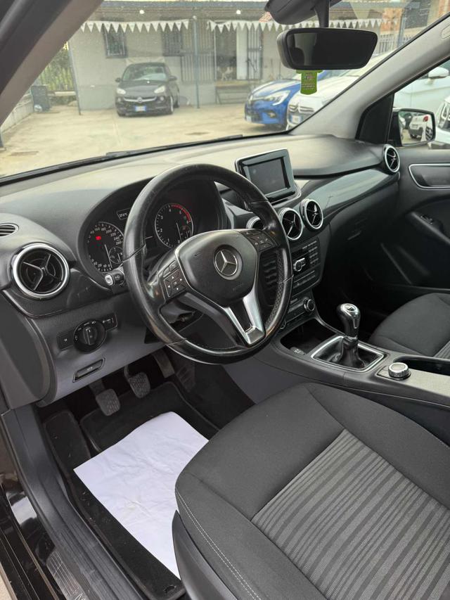MERCEDES-BENZ B 180 usata, con Chiusura centralizzata