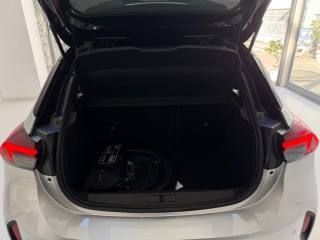 OPEL Corsa usata, con Touch screen