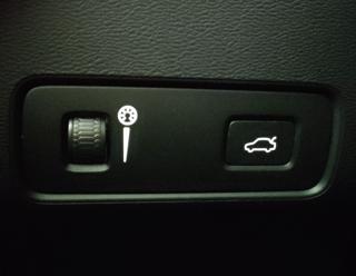 VOLVO XC40 usata, con Controllo automatico clima