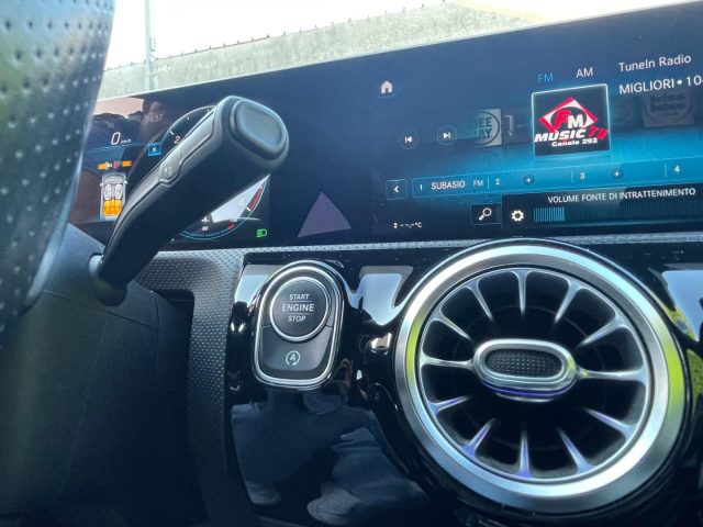 MERCEDES-BENZ A 180 usata, con Specchietti laterali elettrici