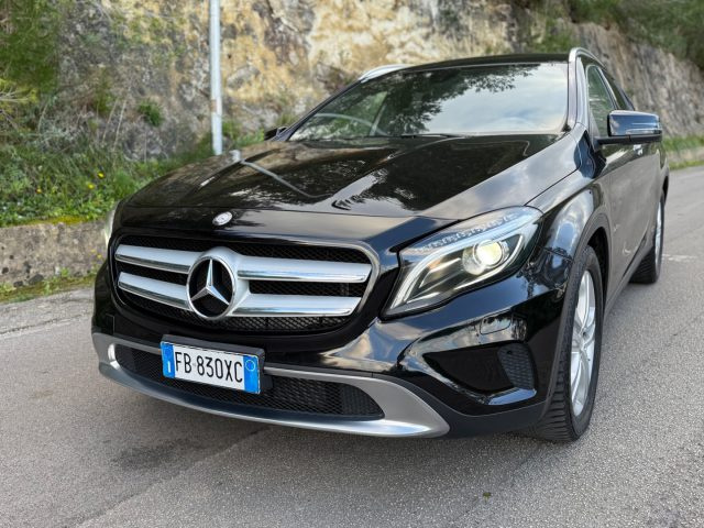MERCEDES-BENZ GLA 200 usata, con Airbag