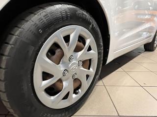 HYUNDAI i10 usata, con Sedile posteriore sdoppiato