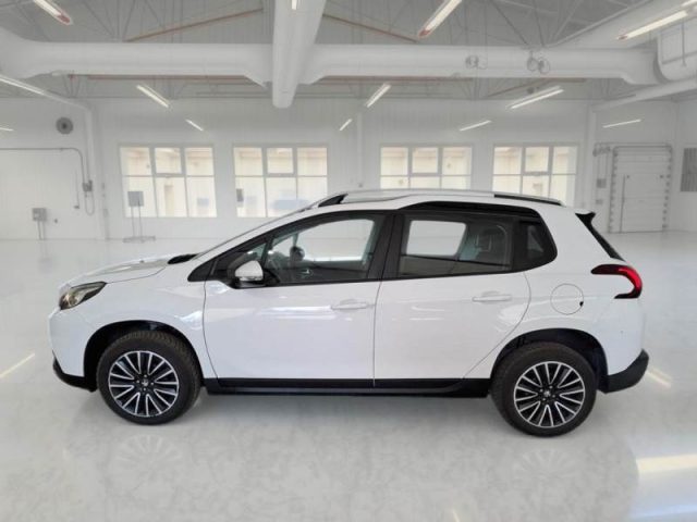 PEUGEOT 2008 usata, con Autoradio