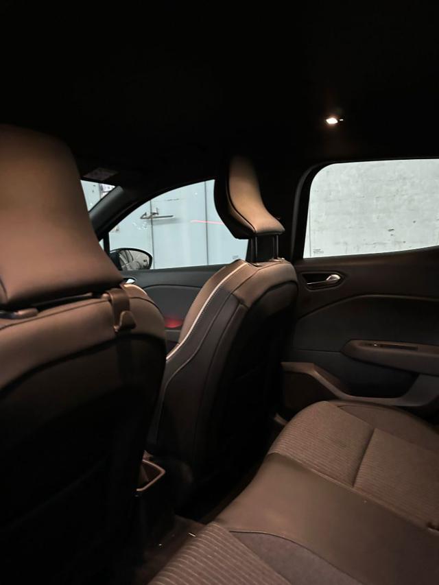 RENAULT Clio usata, con Fari LED