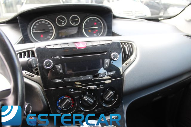 LANCIA Ypsilon usata, con Boardcomputer