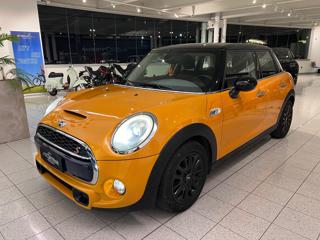 MINI Cooper SD 2.0 Auto Hype 5 porte - FULL LED - NO VINCOLI