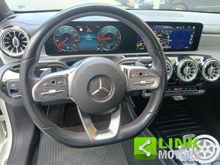 MERCEDES-BENZ CLA 180 usata, con Schermo multifunzione interamente digitale