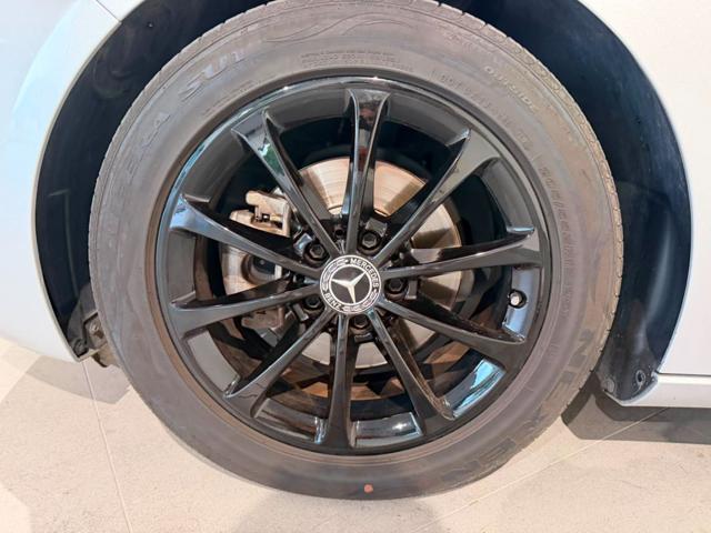 MERCEDES-BENZ B 180 usata, con Climatizzatore