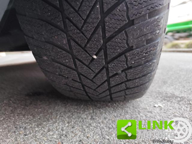 LAND ROVER Discovery usata, con Chiusura centralizzata