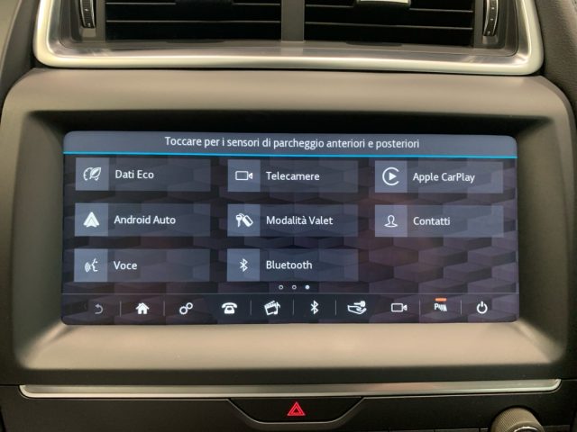 JAGUAR E-Pace usata, con Park Distance Control