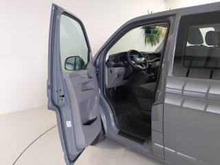 VOLKSWAGEN Caravelle usata, con Volante in pelle