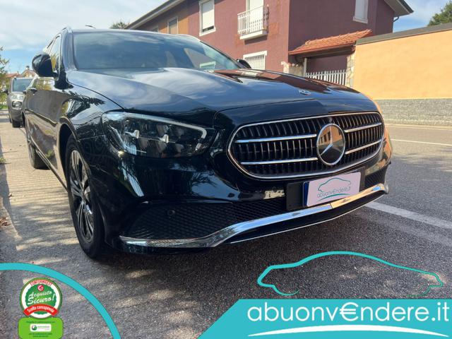 MERCEDES-BENZ E 220 usata, con Chiusura centralizzata