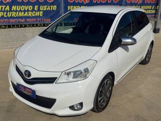TOYOTA Yaris usata, con Airbag laterali