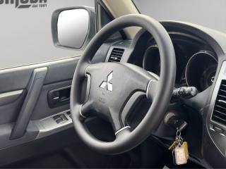 MITSUBISHI Pajero usata, con Fari Xenon