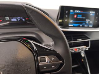 PEUGEOT 2008 usata, con Volante in pelle