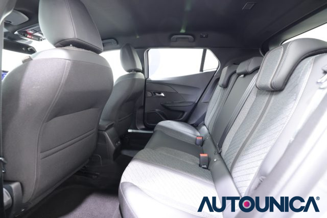 PEUGEOT 2008 usata, con Sensori di parcheggio anteriori