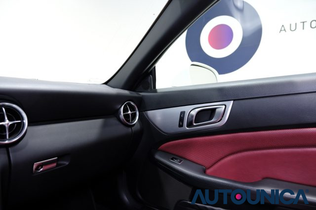 MERCEDES-BENZ SLK 200 usata, con Luci diurne