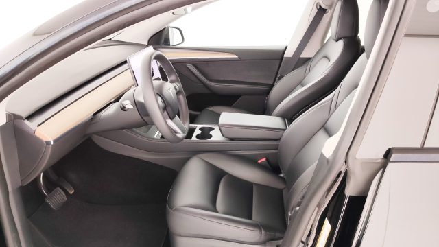 TESLA Model Y usata, con Interni in pelle