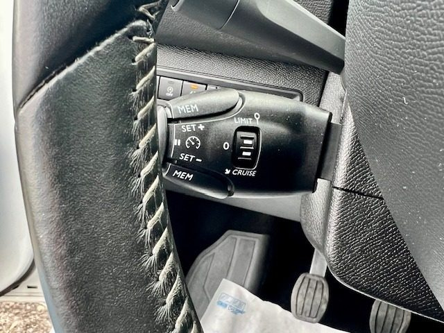 PEUGEOT 308 usata, con Controllo elettronico della corsia