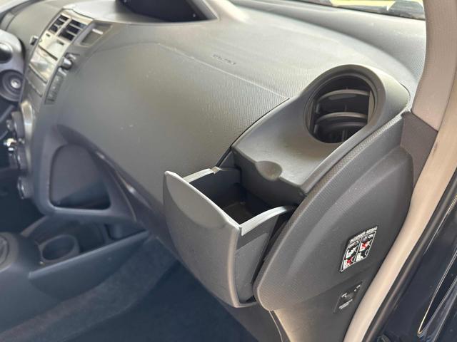 TOYOTA Yaris usata, con Isofix