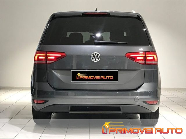 VOLKSWAGEN Touran usata, con Servosterzo