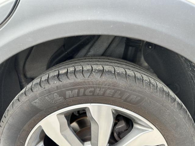 KIA Stonic usata, con Autoradio