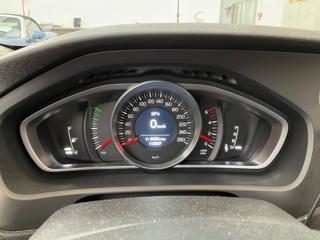 VOLVO V40 Cross Country usata, con Autoradio