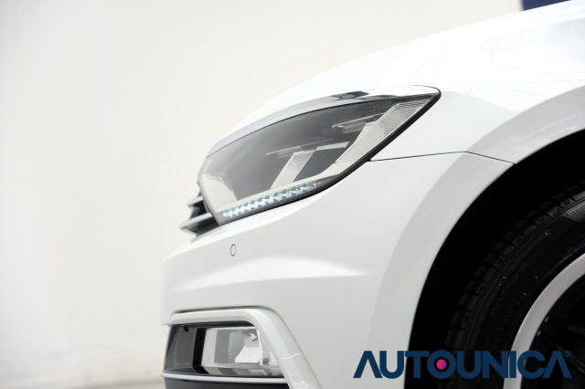 VOLKSWAGEN Passat Variant usata, con Cruise Control