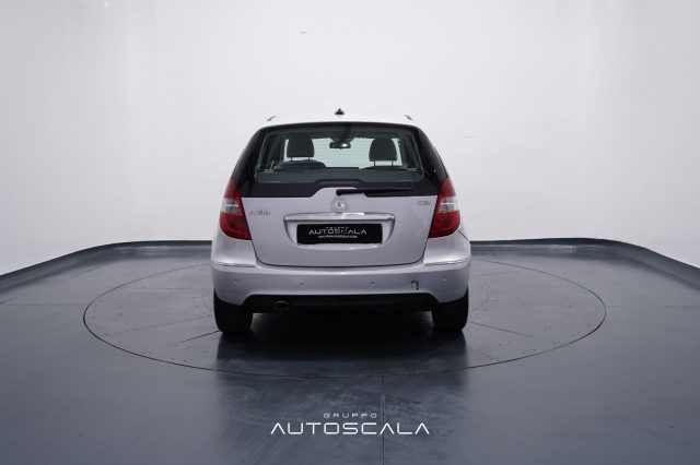 MERCEDES-BENZ A 180 usata, con Autoradio