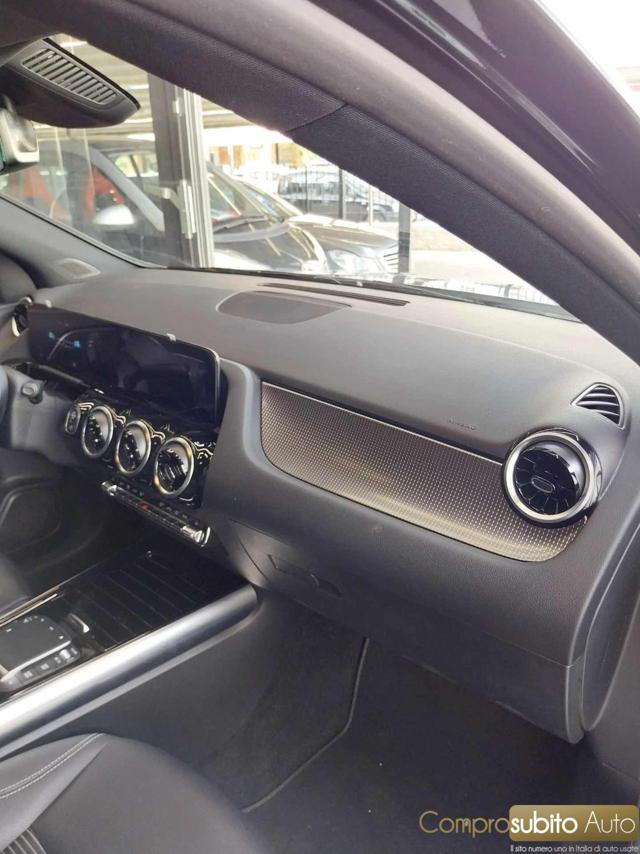 MERCEDES-BENZ GLA 180 usata, con Cruise Control