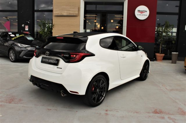 TOYOTA Yaris usata, con Alzacristalli elettrici