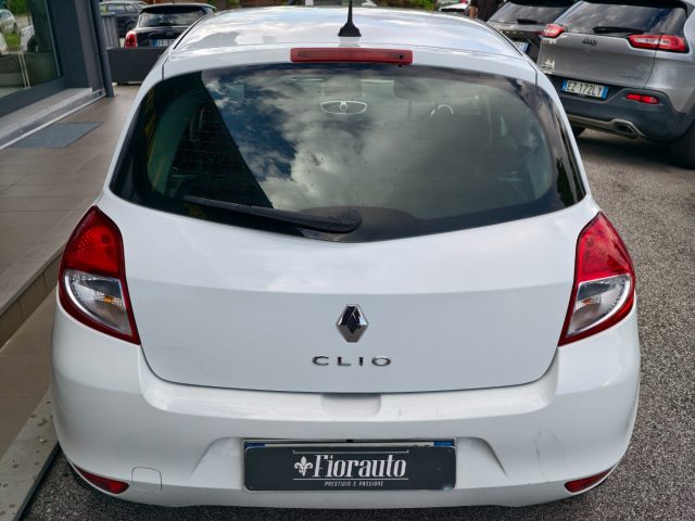 RENAULT Clio usata, con Alzacristalli elettrici