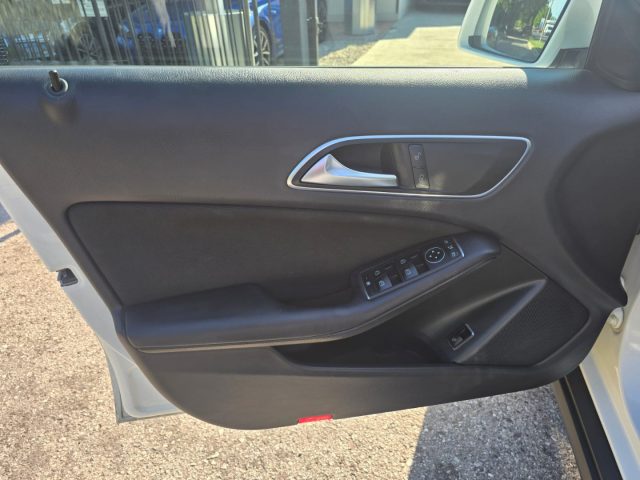 MERCEDES-BENZ GLA 200 usata, con Filtro antiparticolato
