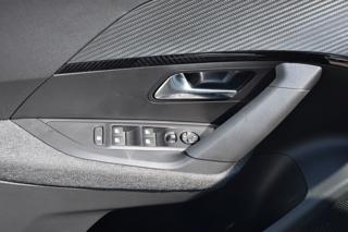 PEUGEOT 2008 usata, con Controllo trazione